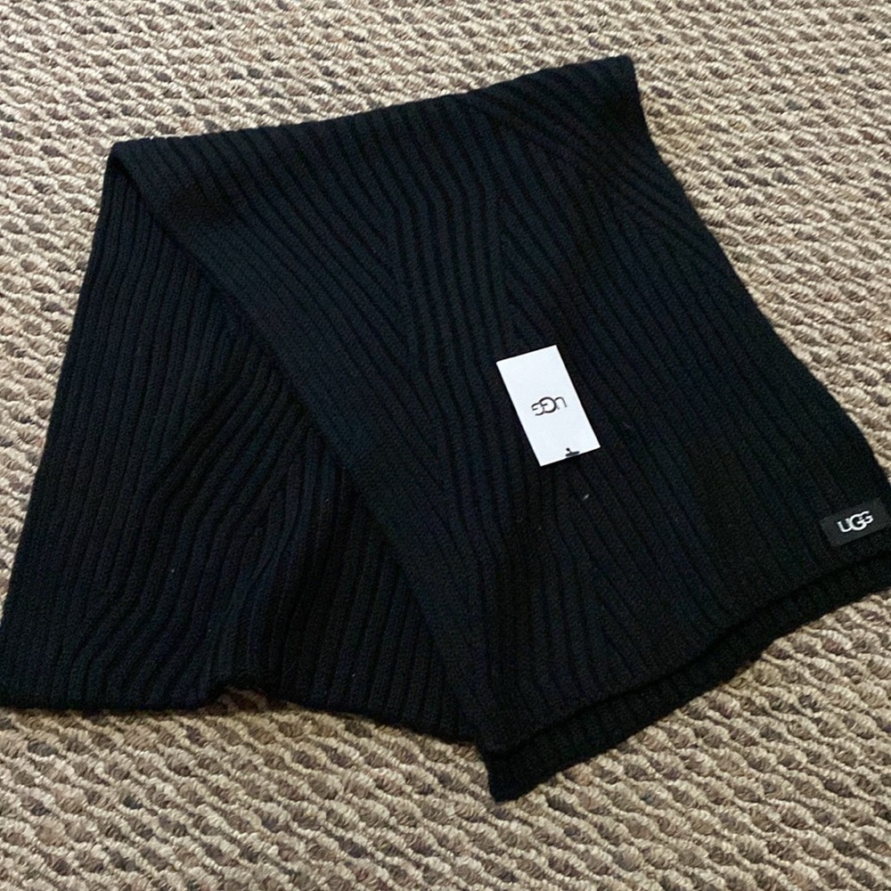 NWT Ugg Rib Scarf